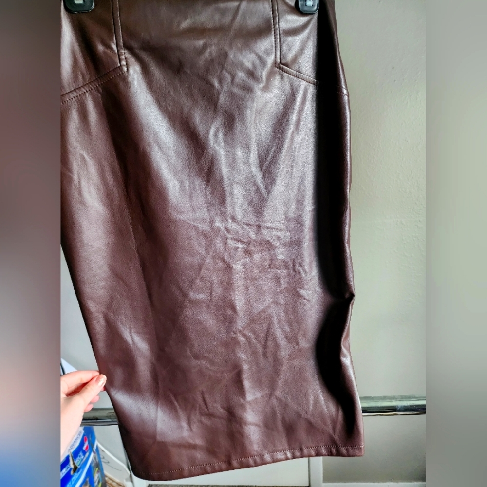 Leather skirt